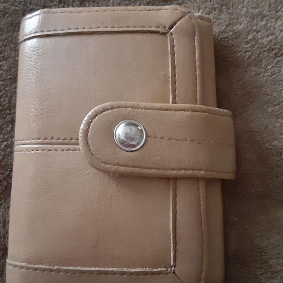 Wallet - Picture 2 of 3